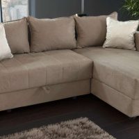 Ugaona garnitura AKI